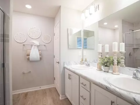 Bath - 754 SW 77th Cir, Ocala, FL 34474 photo 1 of 5