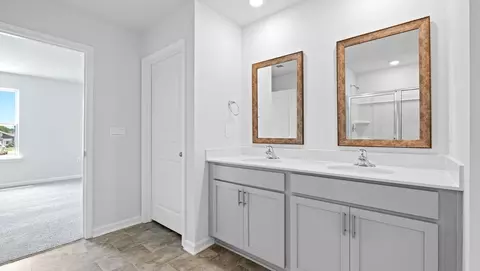 Bath - 2296 Springview Ct, Boiling Springs, SC 29316 photo 2 of 8