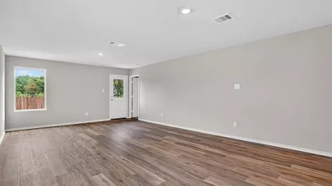 Living - 136 Springhill North Rd, Boyd, TX 76023 photo 3 of 3