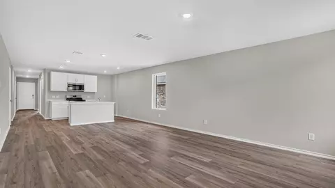 Living - 136 Springhill North Rd, Boyd, TX 76023 photo 3 of 4