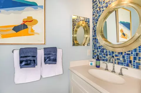 Bath - 13427 Old Creek Ct, Parrish, FL 34219 photo 2 of 2