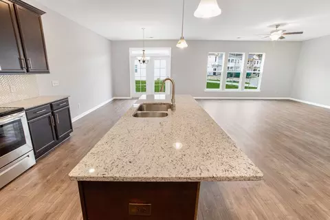 Kitchen - Cross Creek Drive, Pooler, GA 31322 photo 10 of 12