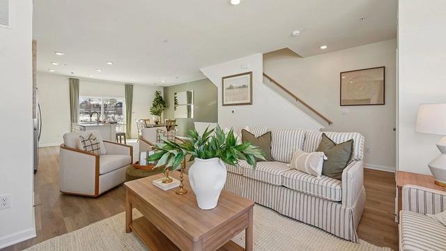 617 Tyrion Ln, Downingtown, PA 19335