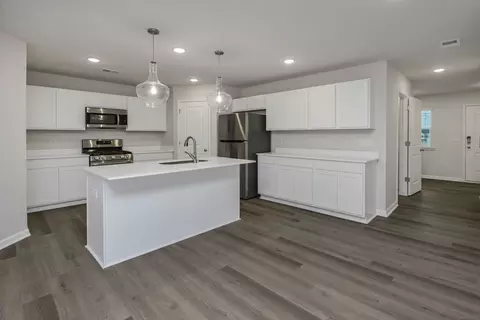 Kitchen - Us Highway 521, Sumter, SC 29153 photo 2 of 7