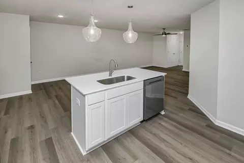 Kitchen - Us Highway 521, Sumter, SC 29153 photo 5 of 7