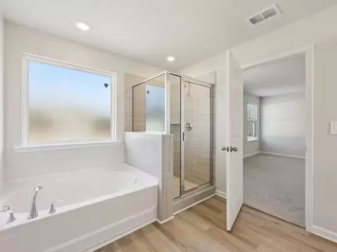 Bath - 5150 Crescendo Cir, Fairburn, GA 30213 photo 2 of 8