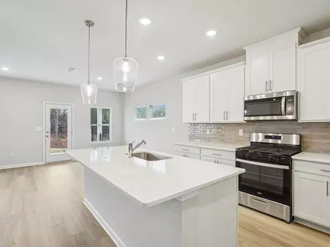 Kitchen - 5150 Crescendo Cir, Fairburn, GA 30213 photo 1 of 5