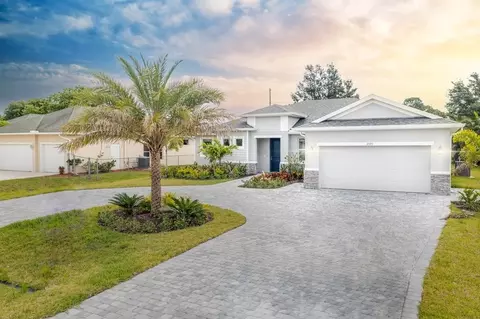 621 Russ Rd, Fort Pierce, FL 34982