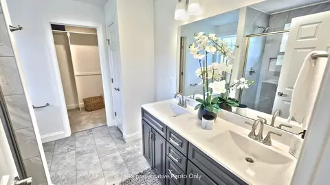 Bath - 15 Vista Ct, Lititz, PA 17543 photo 2 of 5