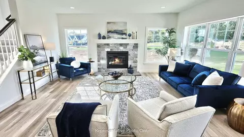 Living - 15 Vista Ct, Lititz, PA 17543 photo 2 of 9