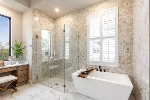 Bath - 2012 Acoma Way, Argyle, TX 76226 photo 3 of 5