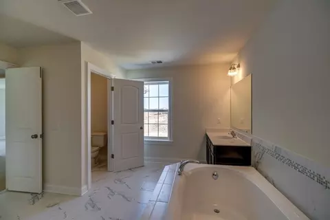 Bath - 1153 Charleston Cir, Dover, DE 19904 photo 2 of 2