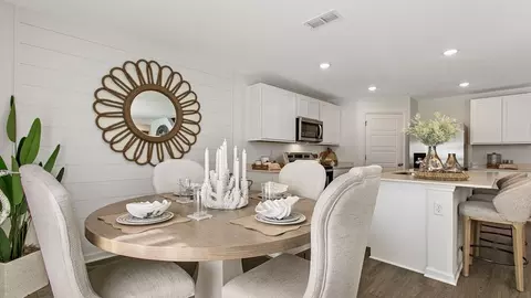Dining - 12318 Great Eagle Rd, Jacksonville, FL 32219 photo 2 of 3