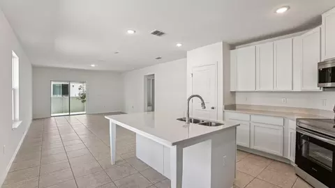 Kitchen - 6322 Pecan Course Pl, Ocala, FL 34472 photo 3 of 3