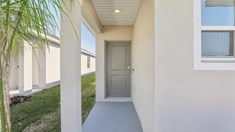 Entry Way - 6322 Pecan Course Pl, Ocala, FL 34472 photo 1 of 5
