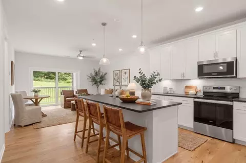 6106 Peters Farm Way, Westborough, MA 01581