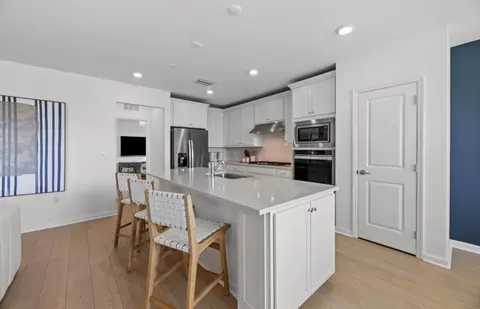 Kitchen - 616 Cotella Cv, Bradenton, FL 34212 photo 1 of 7