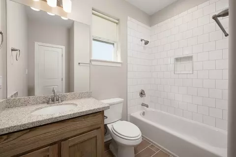 Bath - Undisclosed, Laredo, TX 78045 photo 2 of 8