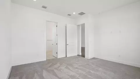 Bedroom - 8218 Golden Beach Ct, Parrish, FL 34219 photo 10 of 15