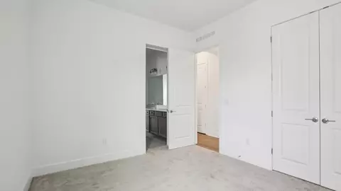 Bedroom - 8218 Golden Beach Ct, Parrish, FL 34219 photo 3 of 15