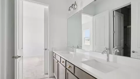 Bath - 8218 Golden Beach Ct, Parrish, FL 34219 photo 1 of 5