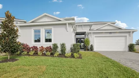 Exterior - 8218 Golden Beach Ct, Parrish, FL 34219 photo 3 of 16