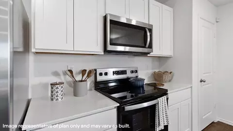 Kitchen - 5318 La Rambla, Converse, TX 78109 photo 5 of 10
