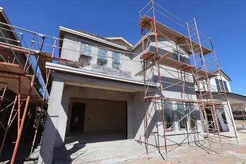 Exterior - 119 E Windsor Dr, Gilbert, AZ 85296 photo 2 of 11