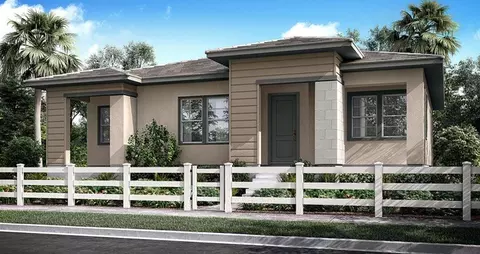 Exterior - 972 W Dana Rd, Madera, CA 93636 photo 3 of 7