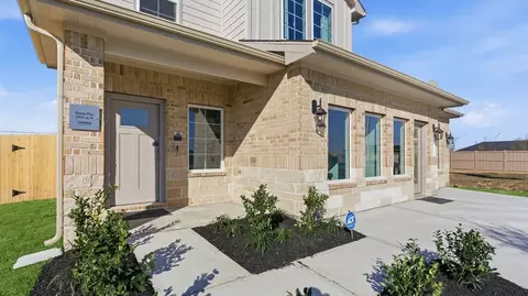 Exterior - 1307 Angelfish Dr, Rosharon, TX 77583 photo 4 of 10