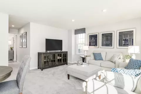Living - 110 Summit Point Blvd, Bowie, MD 20716 photo 2 of 4