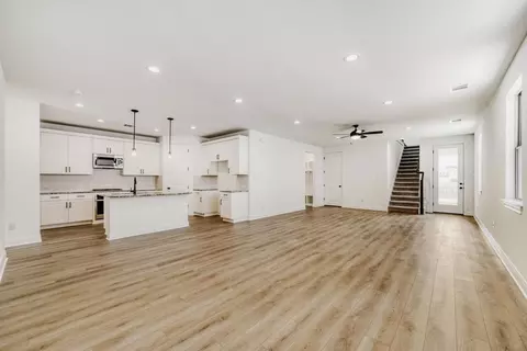 122 International St, Buda, TX 78610