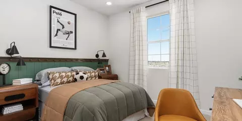 Bedroom - 17485 Bear Crk, Hesperia, CA 92345 photo 6 of 6