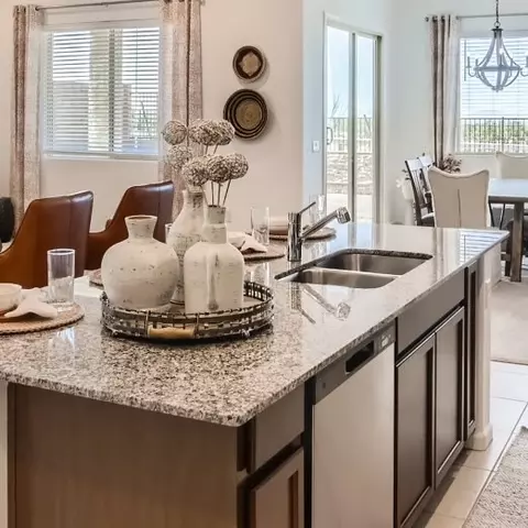 Kitchen - 17426 S Hayward Pl, Vail, AZ 85641 photo 2 of 10