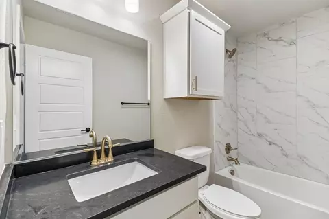 Bath - 8313 Lambert St, Lenexa, KS 66227 photo 3 of 3