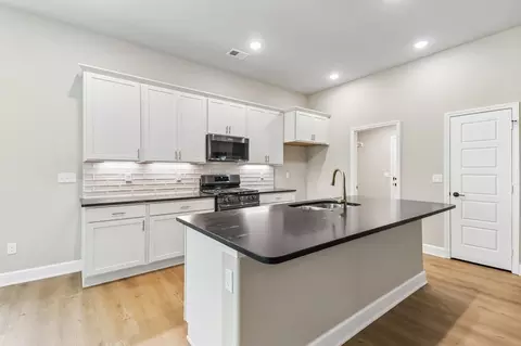 Kitchen - 8313 Lambert St, Lenexa, KS 66227 photo 4 of 6