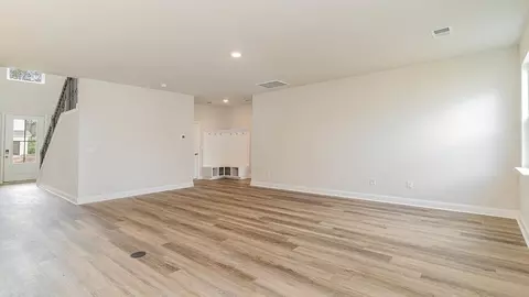 Living - 304 Still Shores Dr, Gilbert, SC 29054 photo 2 of 3
