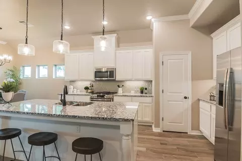 Kitchen - 6132 Messina, Temple, TX 76502 photo 3 of 4
