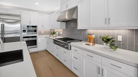 Kitchen - Magic Mtn Pkwy & Commerce Ctr D, Valencia, CA 91381 photo 3 of 4