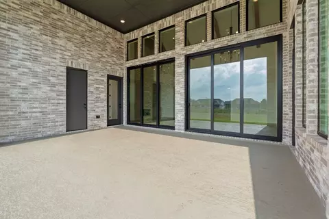 Exterior - 2113 Tupelo Trl, Argyle, TX 76226 photo 5 of 11