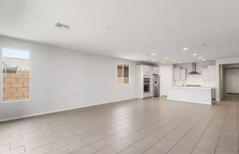 Living - 10030 S Bickwell Trl, Apache Junction, AZ 85120 photo 1 of 6