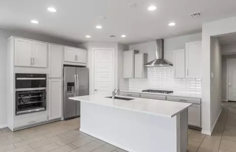 Kitchen - 10030 S Bickwell Trl, Apache Junction, AZ 85120 photo 2 of 5