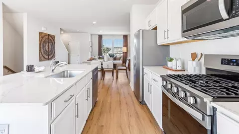 109 Essex Dr, Sicklerville, NJ 08081
