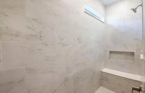 Bath - 13716 Sunlight Meadow Dr, Riverview, FL 33578 photo 2 of 5