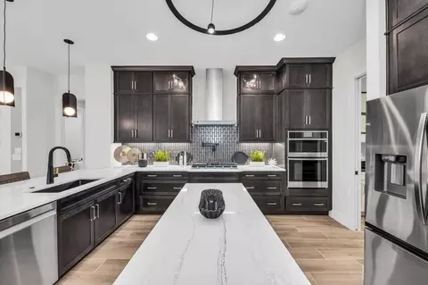 Kitchen - 304 Monet Trl, Bradenton, FL 34212 photo 7 of 16