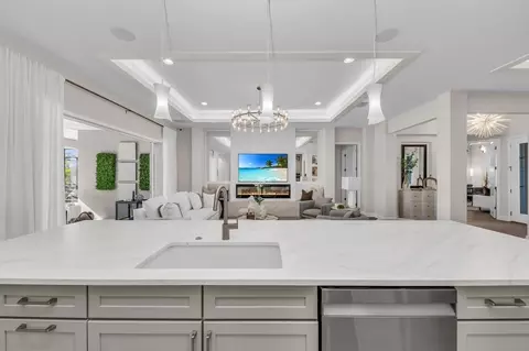 Kitchen - 304 Monet Trl, Bradenton, FL 34212 photo 10 of 16