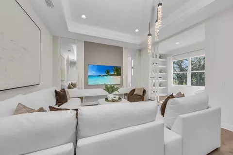 Living - 304 Monet Trl, Bradenton, FL 34212 photo 7 of 11