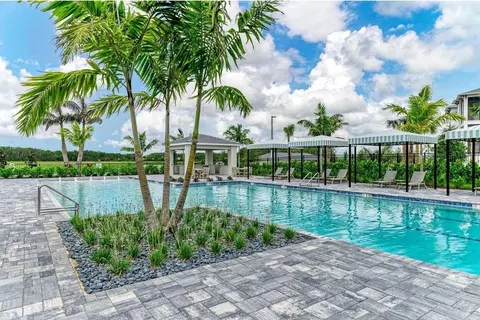 Exterior - 304 Monet Trl, Bradenton, FL 34212 photo 1 of 19