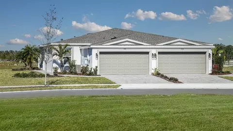 Exterior - 1009 Tassleflower Trl, Saint Cloud, FL 34771 photo 2 of 18