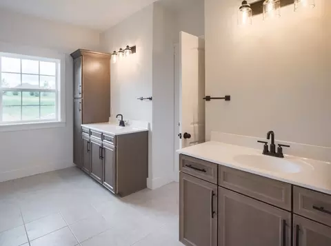 Bath - Orange Tree Lane, Westminster, MD 21157 photo 10 of 13